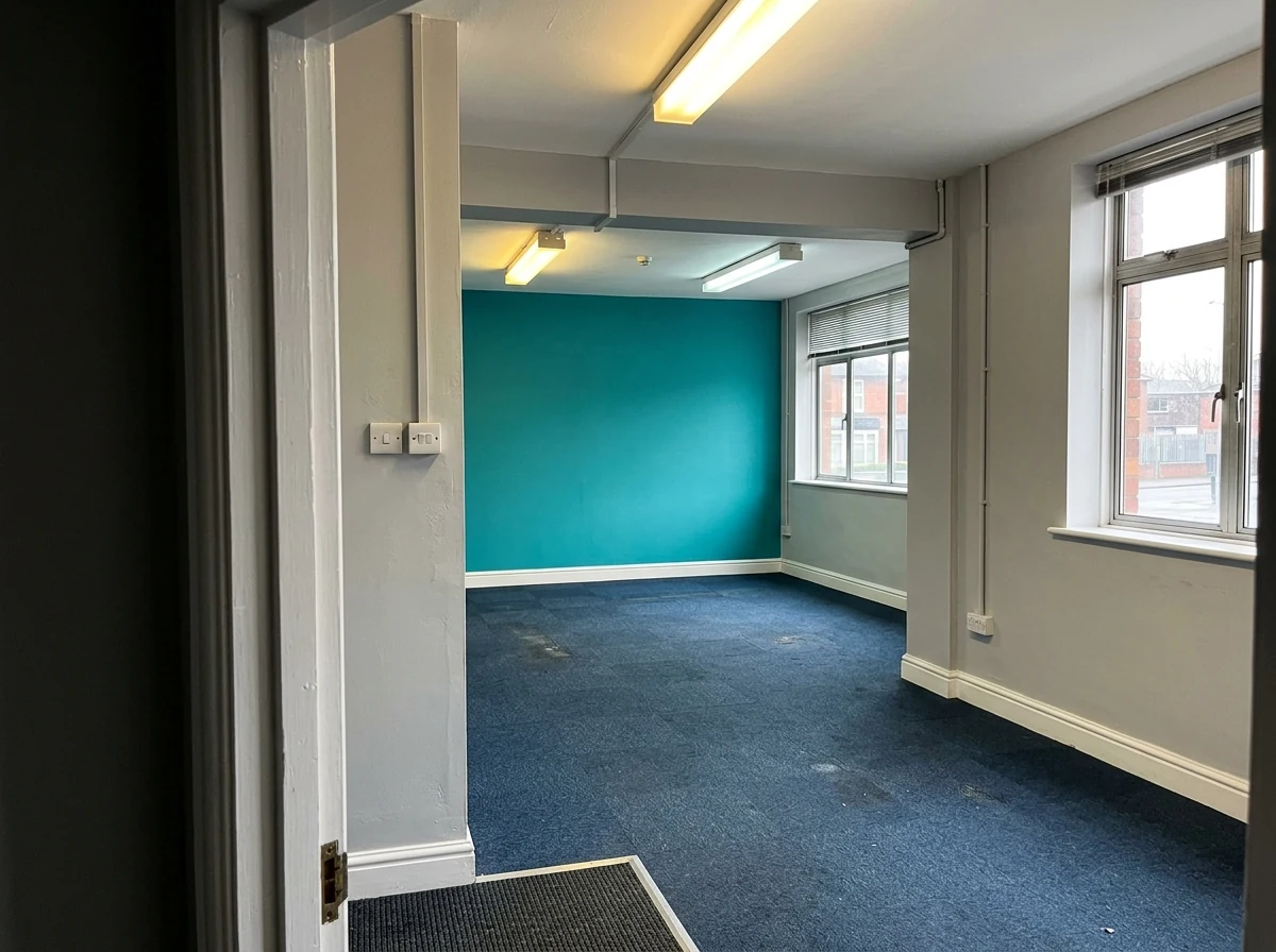 commercial-painting-2-leicester-leicester-decorators Commercial office painting project in Leicester by Leicester Decorators